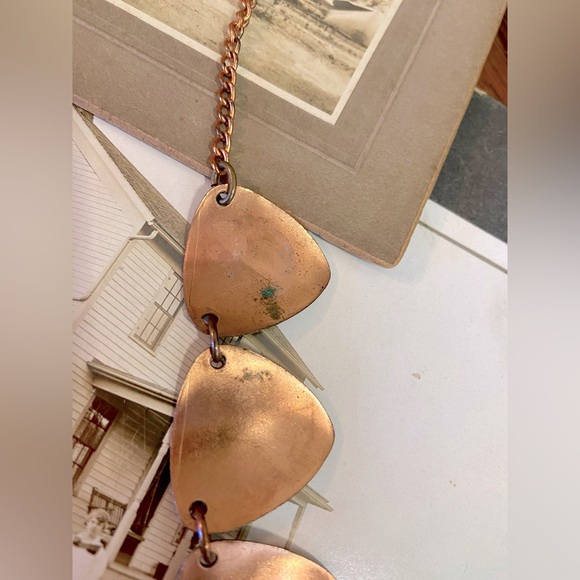 Vintage Red, Tan and Teal Enamel on Copper Necklace and Screw Back Earring Set - Picture 7 of 9